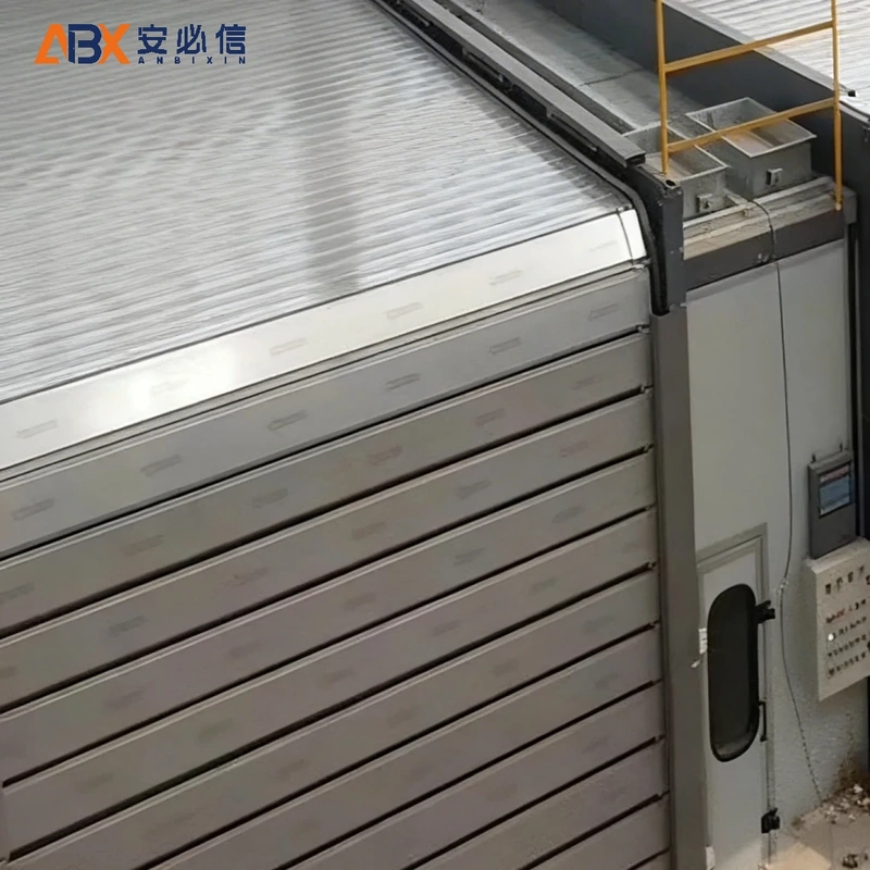 崇左消防高速门